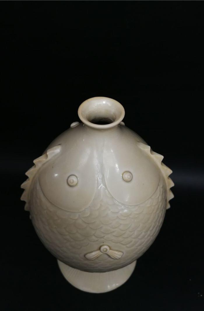 定窑鱼纹瓶_定窑鱼纹瓶价格_定窑鱼纹瓶图片_来自藏友满溢轩_瓷器