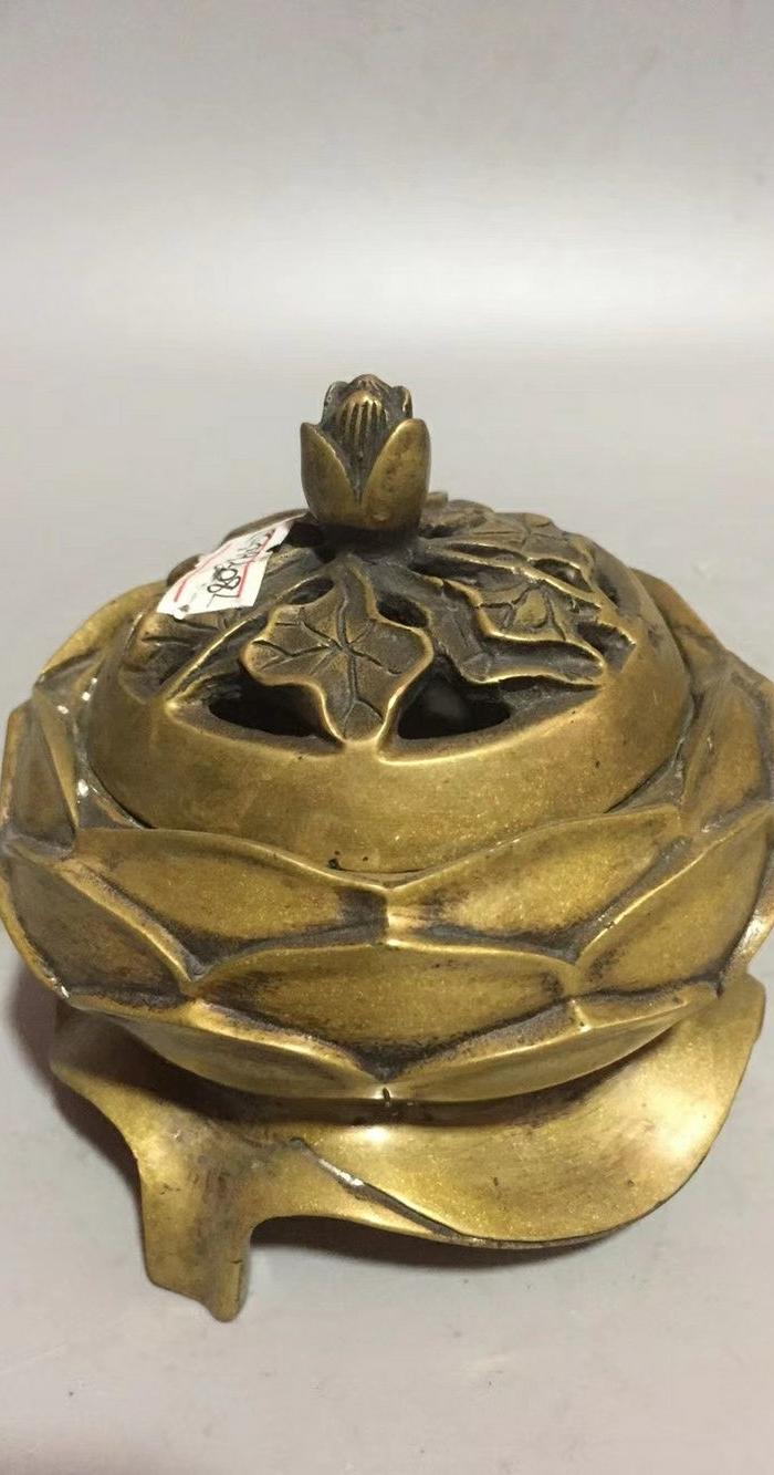 黄铜莲花熏香炉