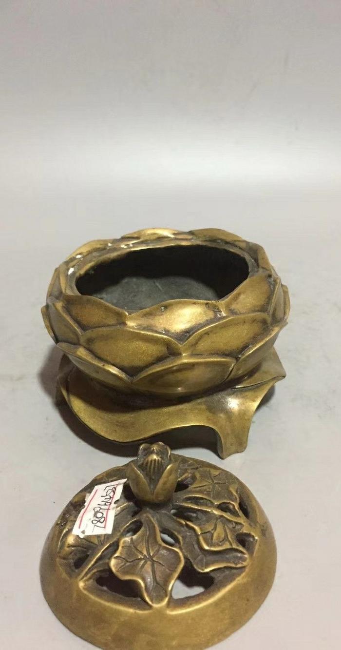 黄铜莲花熏香炉