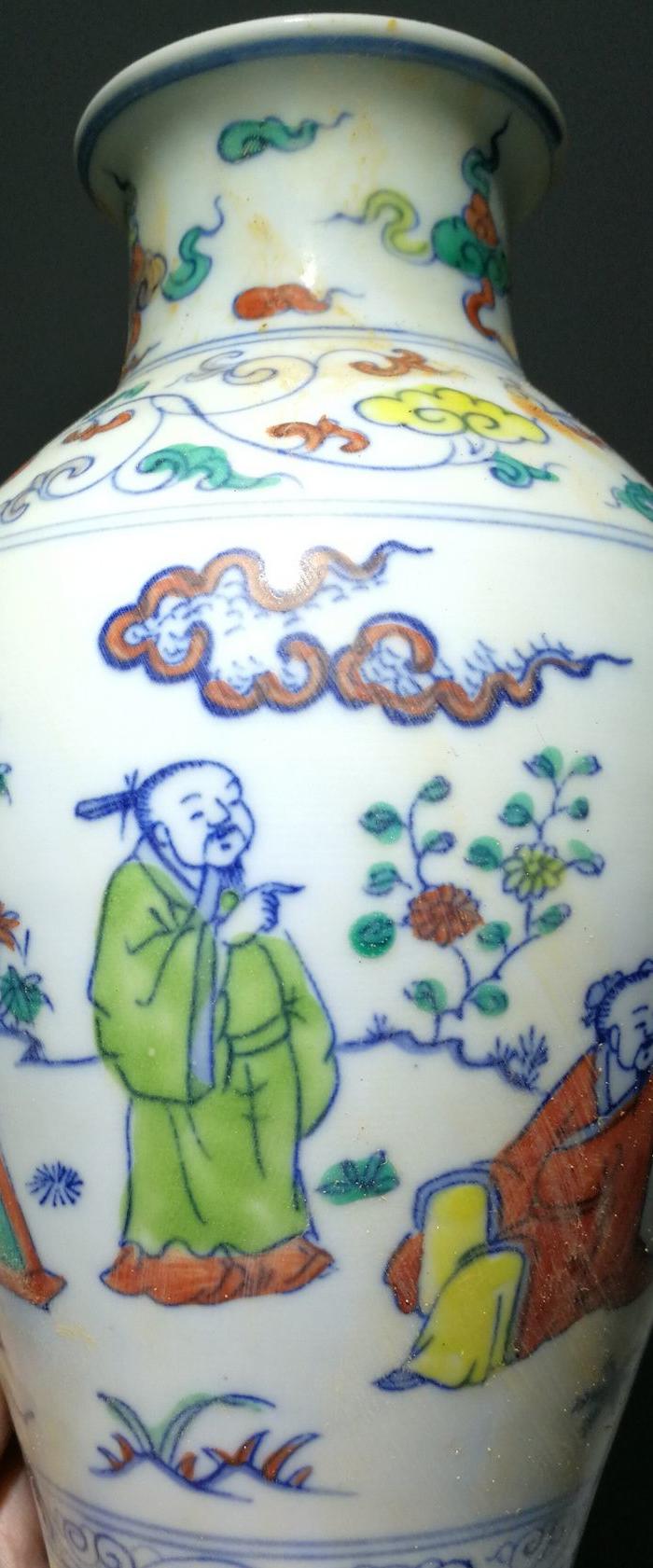 斗彩人物故事赏瓶