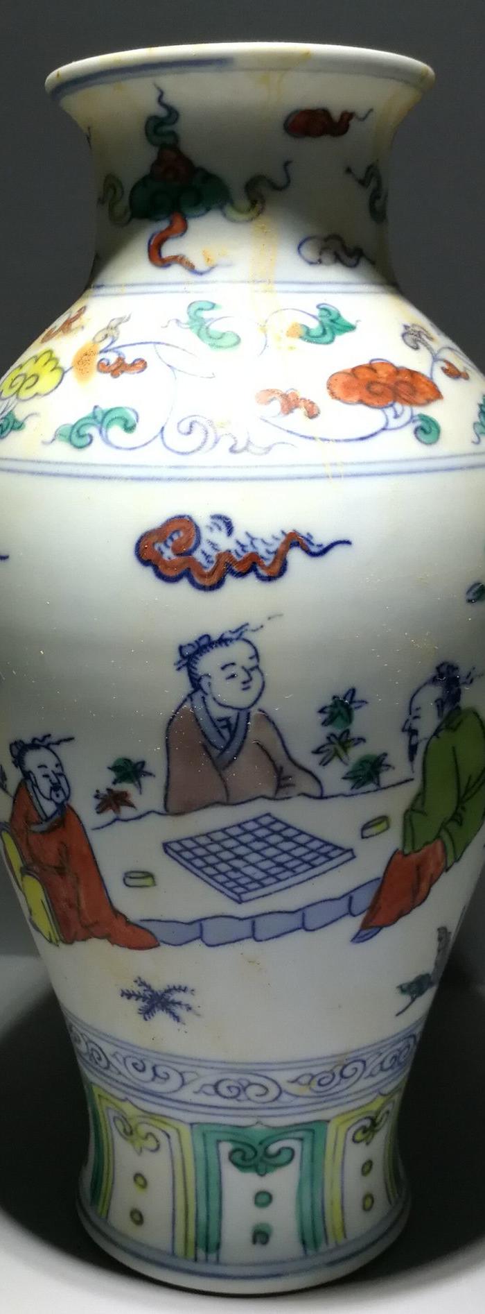 斗彩人物故事赏瓶