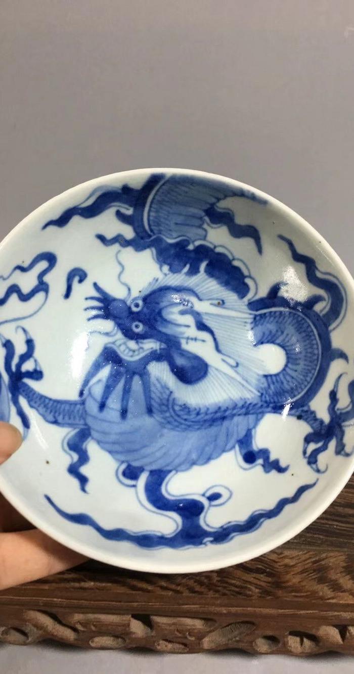 青花过墙龙纹碗两个