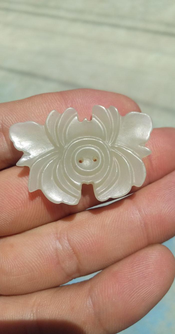 清代和田玉帽花