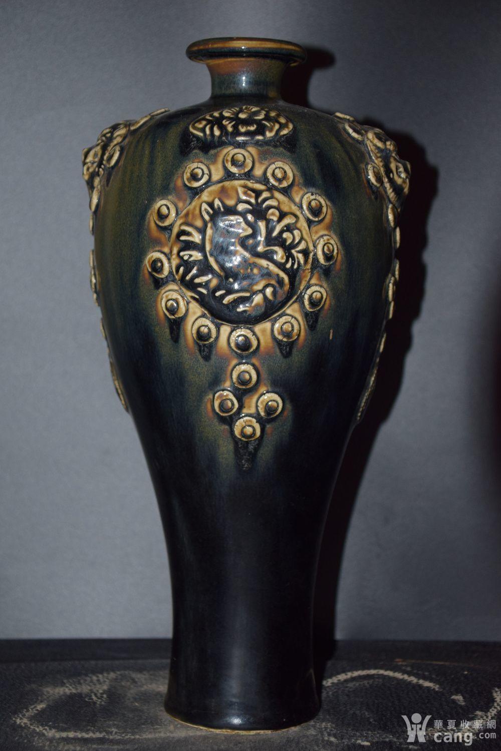 定窑黑定兽耳梅瓶