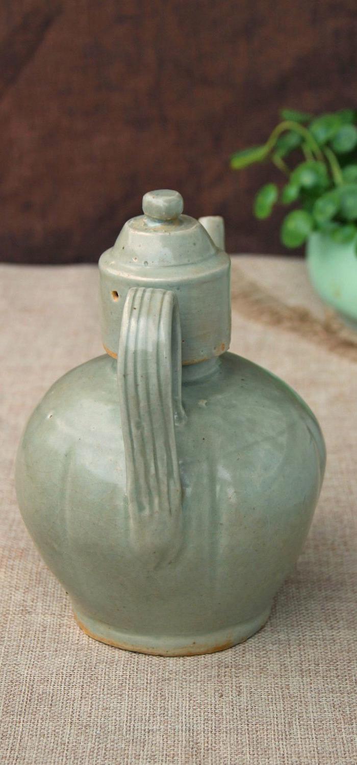 年代:宋代 艺术类别:单色釉                 