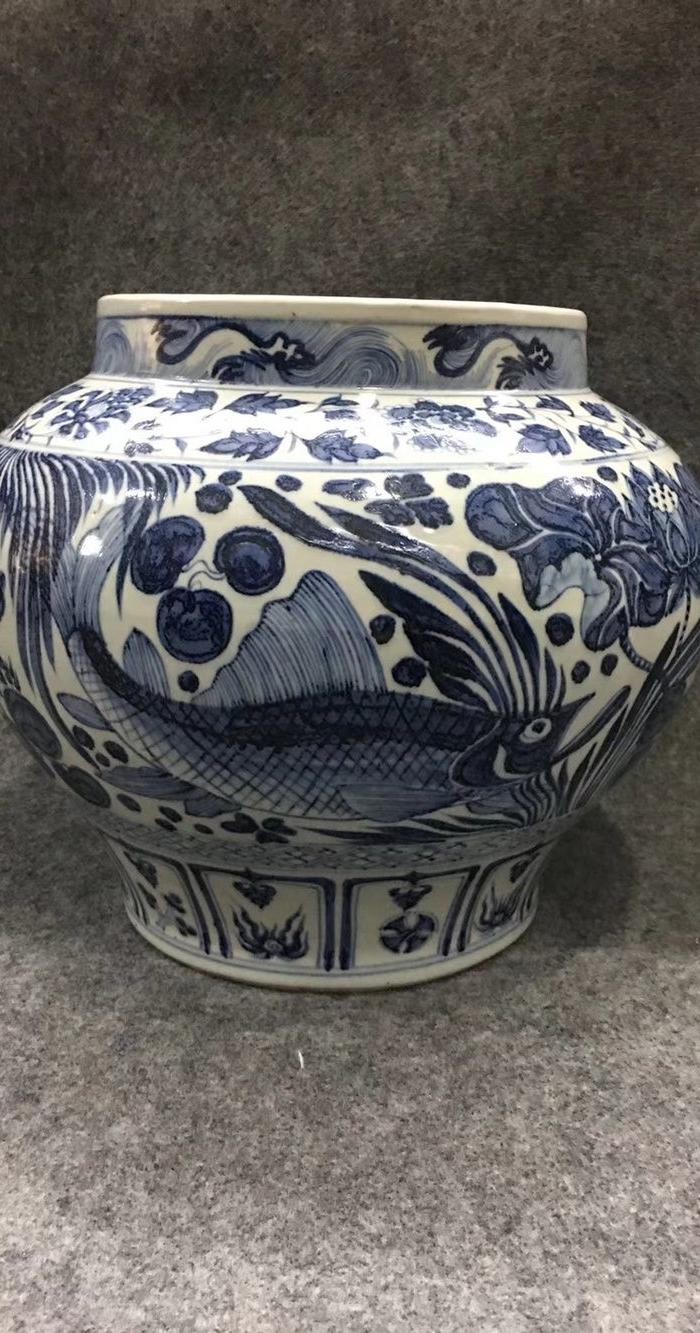 元青花鱼藻纹罐