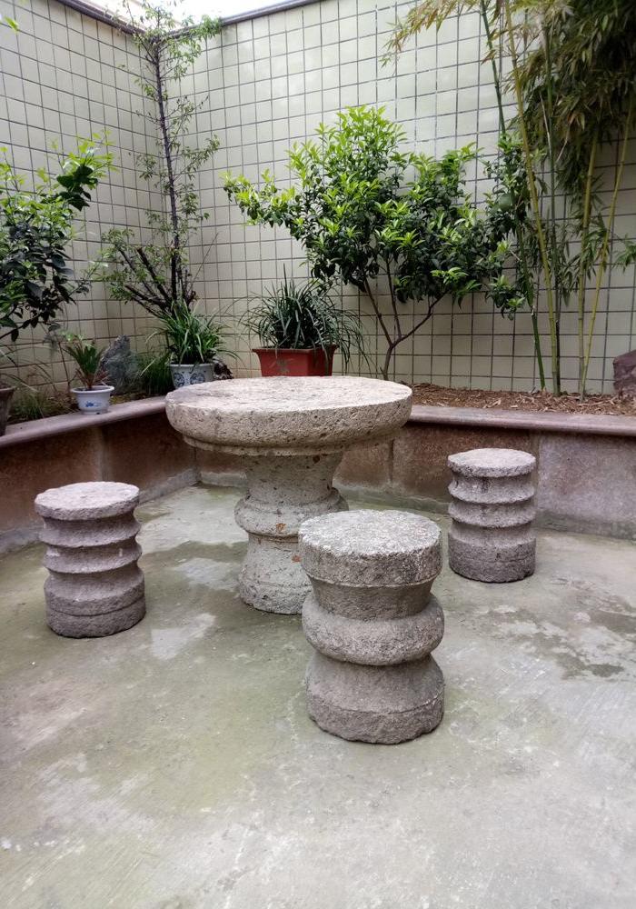 江啸堂 藏品 古玩 清代圆石桌石凳4件套茶桌茶台庭院石