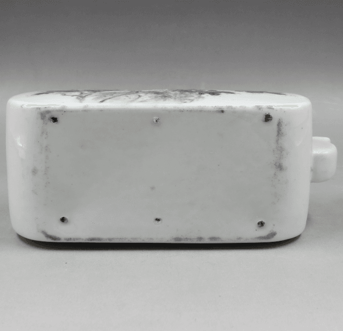 汪章 浅绛彩花鸟纹壶