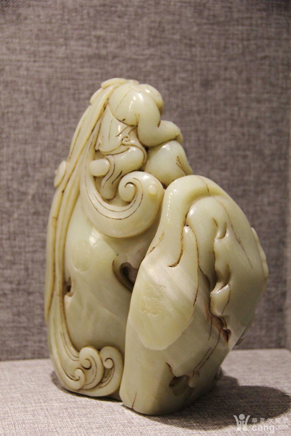 大清乾隆寿星孩童和田玉大摆件