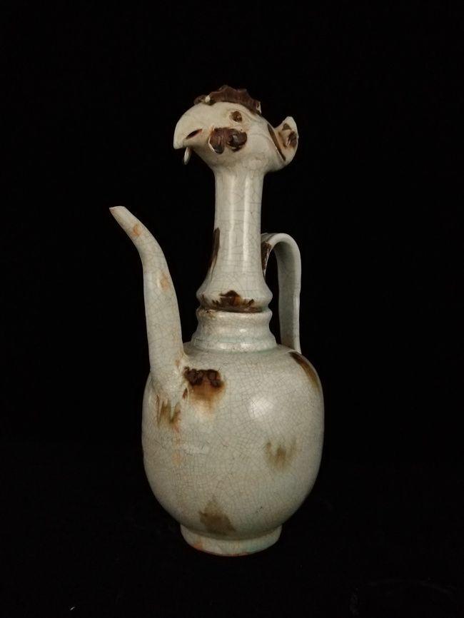钧窑鸡首壶