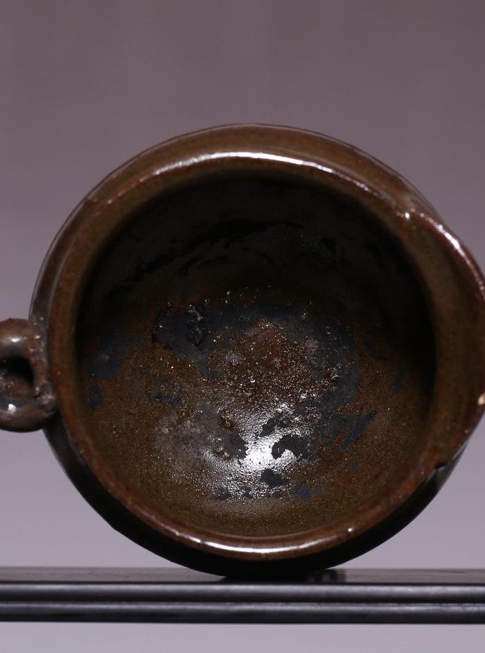 元朝黑釉窑灯盏 jz233