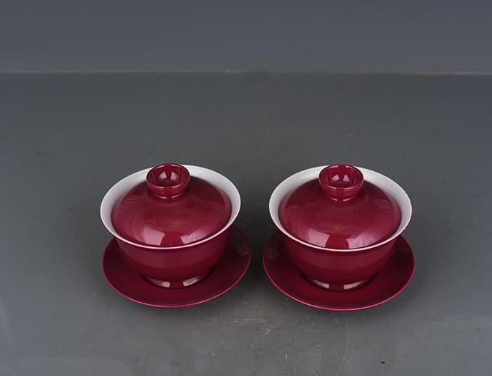 清雍正胭脂红釉马蹄杯盖碗一对