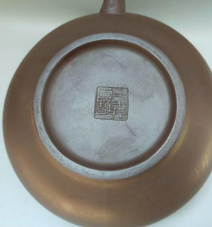 紫砂壶 吕尧臣款