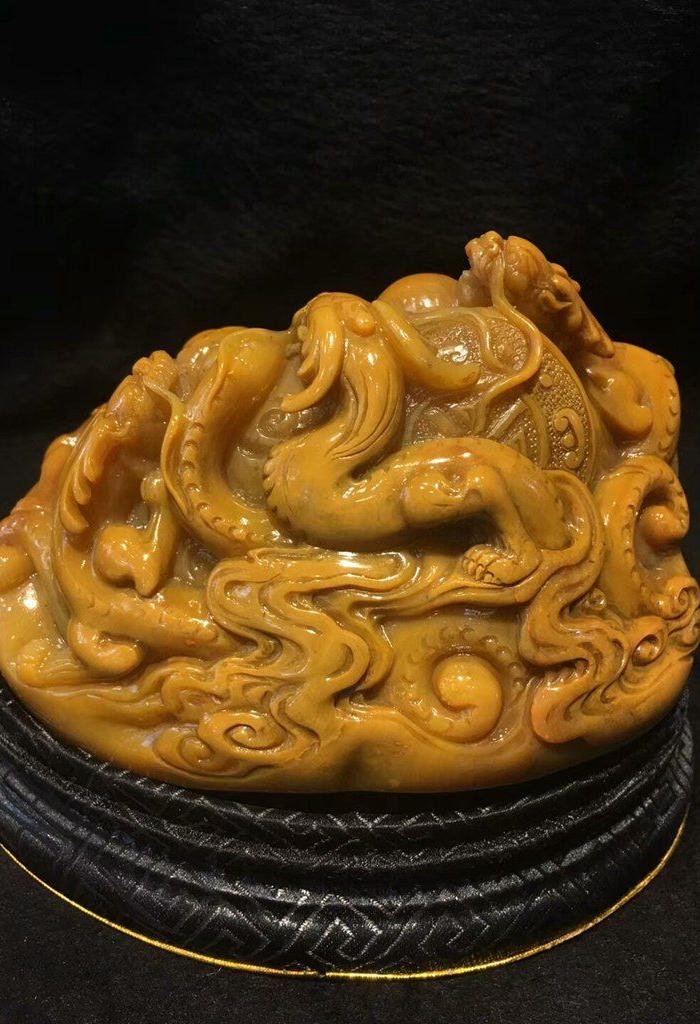 寿山石五龙戏珠摆件