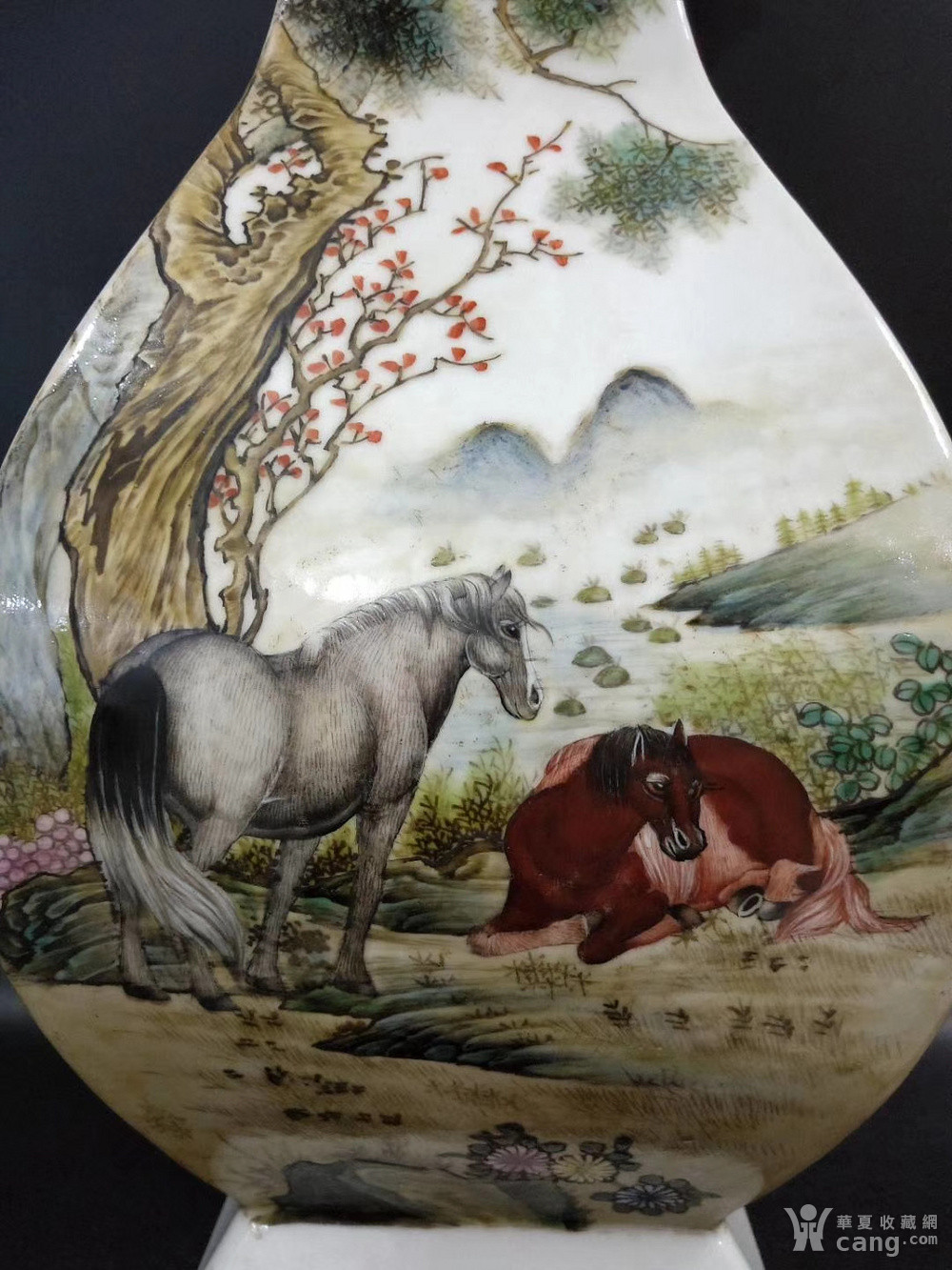 民国张志汤八骏图四方瓶 高42.5厘米