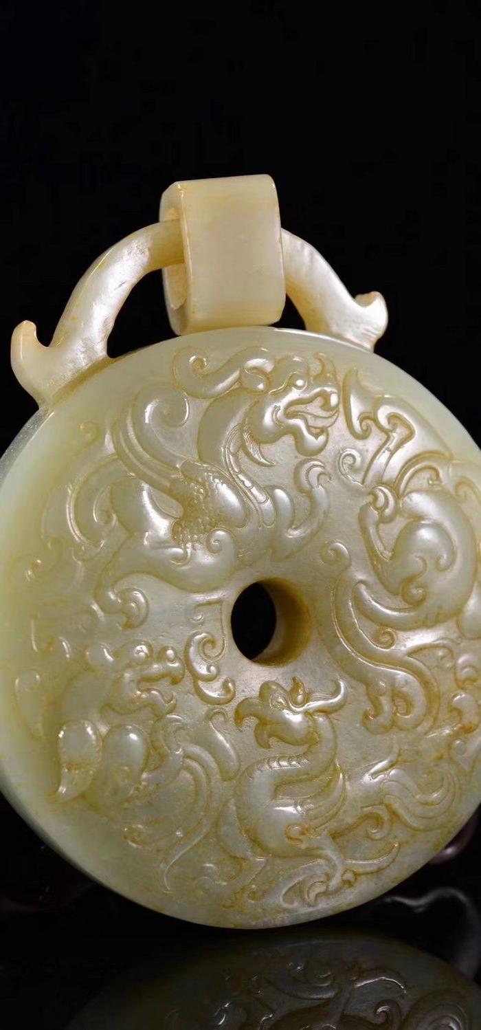 和田玉活环龙凤璧