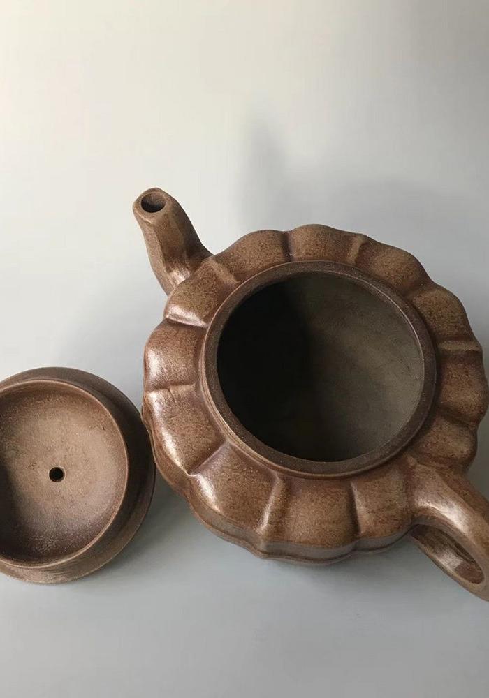 王寅春全手工古铜砂菊瓣紫砂壶380cc9.5x16