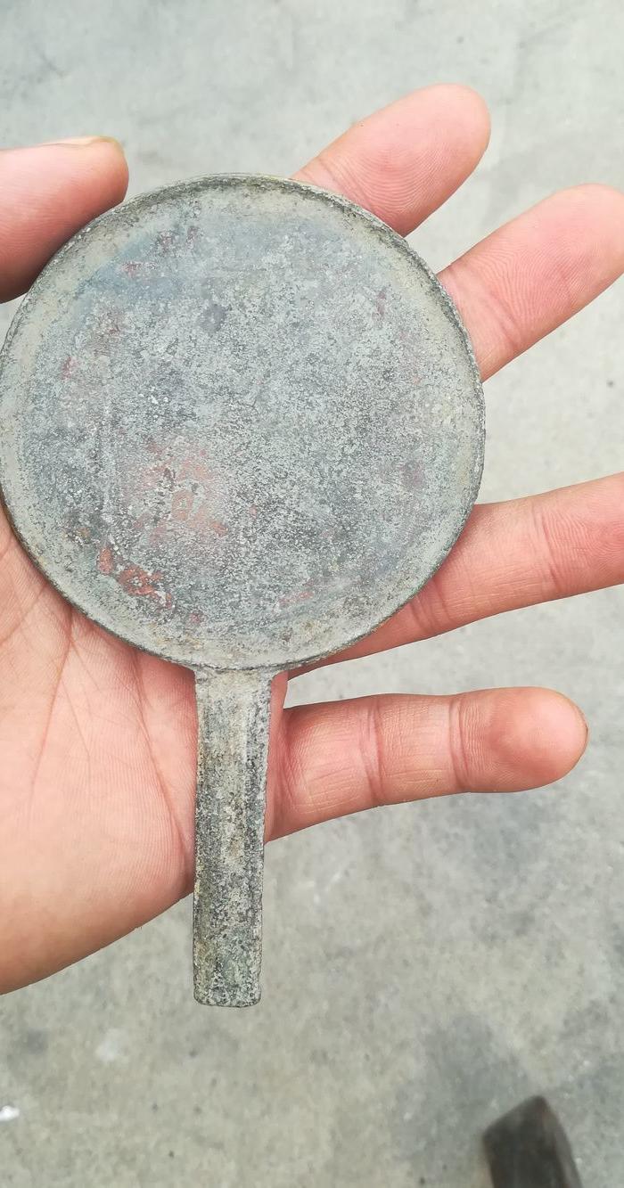 清中期手柄铜镜