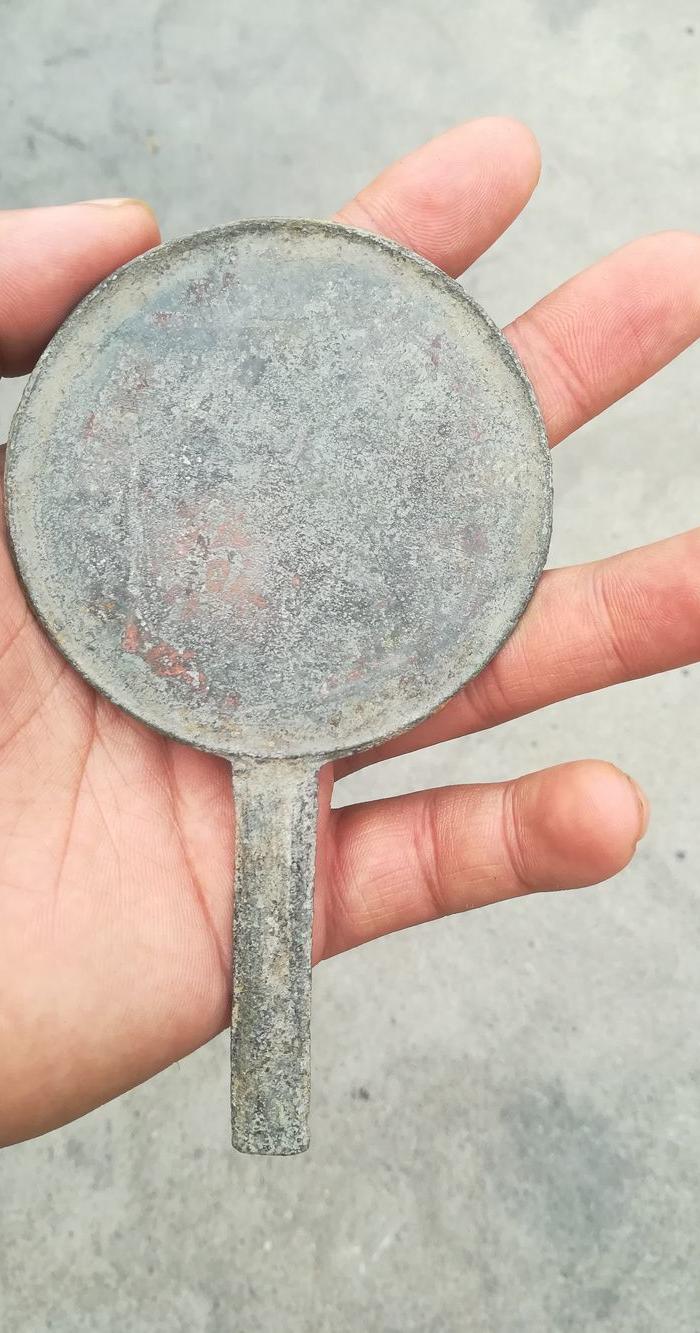 清中期手柄铜镜