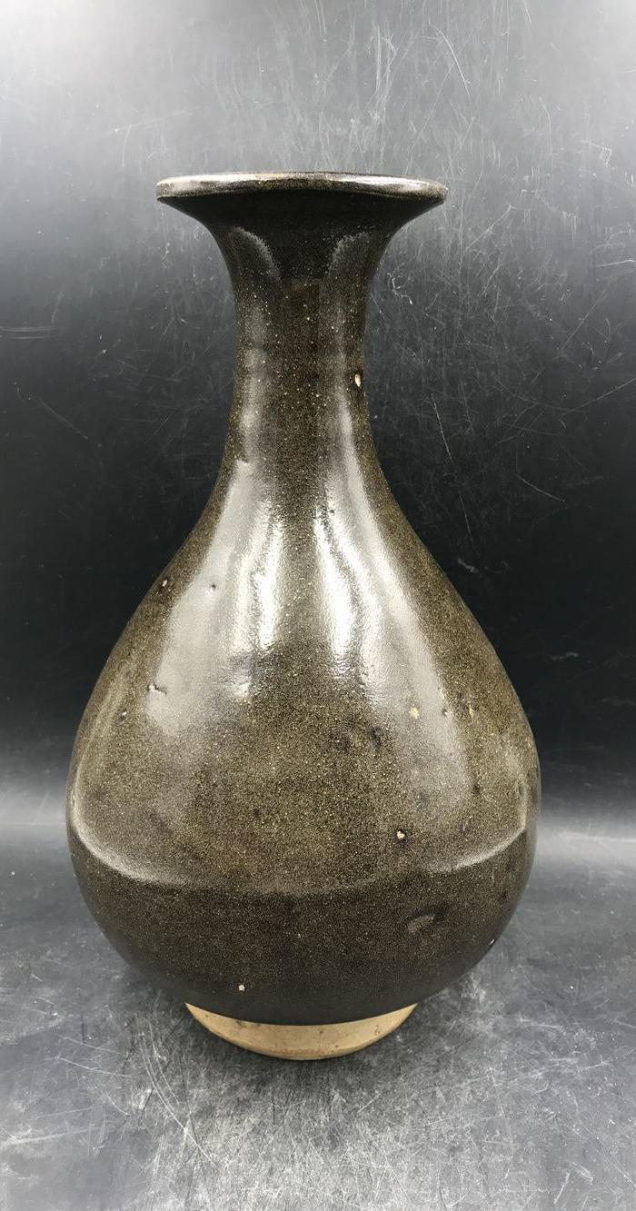 元代茶叶末玉壶春