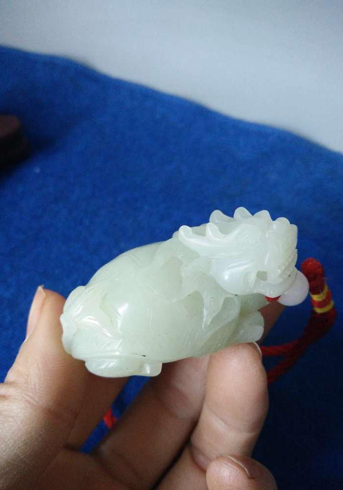 明代传世古玉老和田玉貔貅手把件
