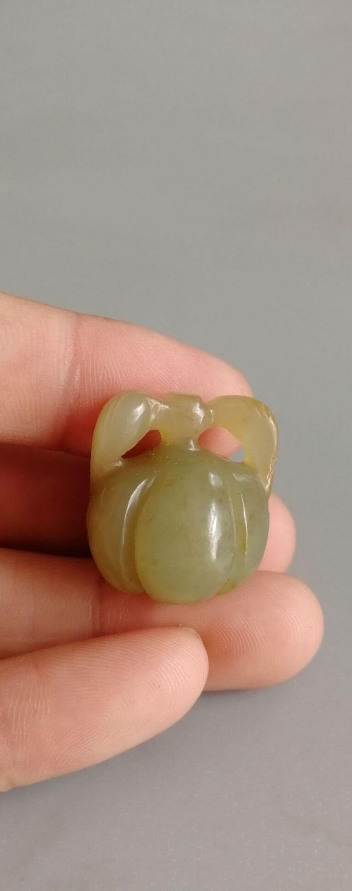 老和田玉南瓜摆件