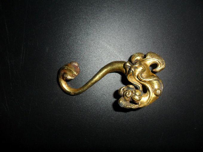 鎏金带钩,出土鎏金带钩,鎏金铜带钩_大山谷图库