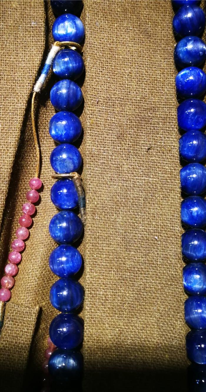 蓝宝石朝珠