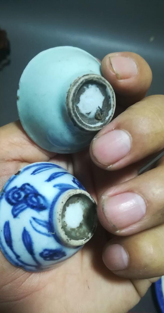 两只清代小酒杯