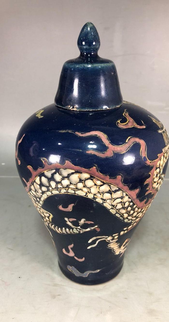 元代霁兰五彩龙纹梅瓶