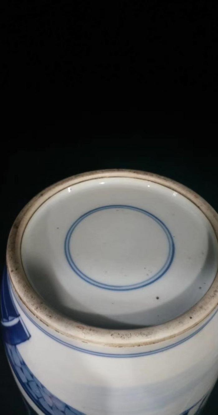 康熙青花人物棒槌瓶