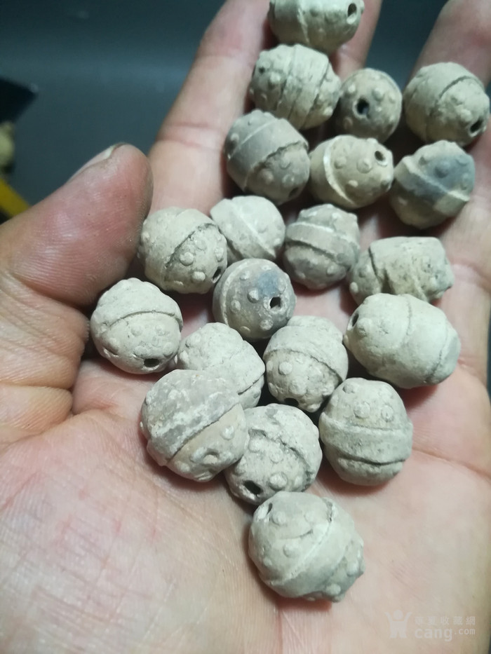          描述:保真,古代挂饰用的