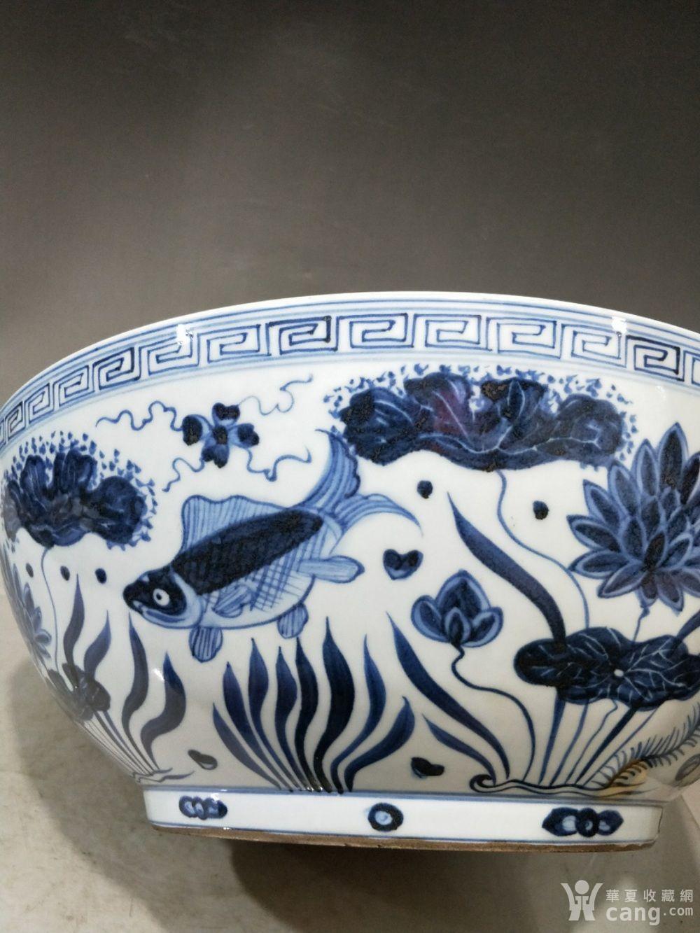 明代青花鱼藻纹大碗