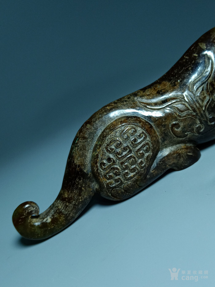 年代:春秋战国 玉料及产地:和田山料 表现形式:摆件 品相:全品 形状