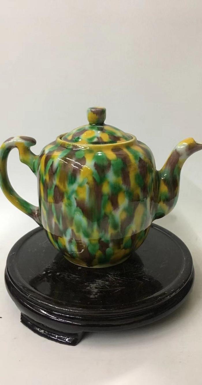 彩色茶壶