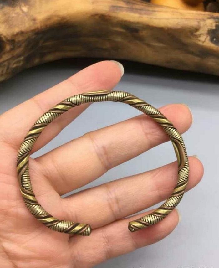 民国时期三色铜麻花手镯