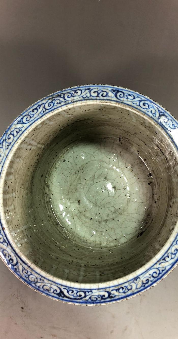 元代青花开片龙纹笔筒