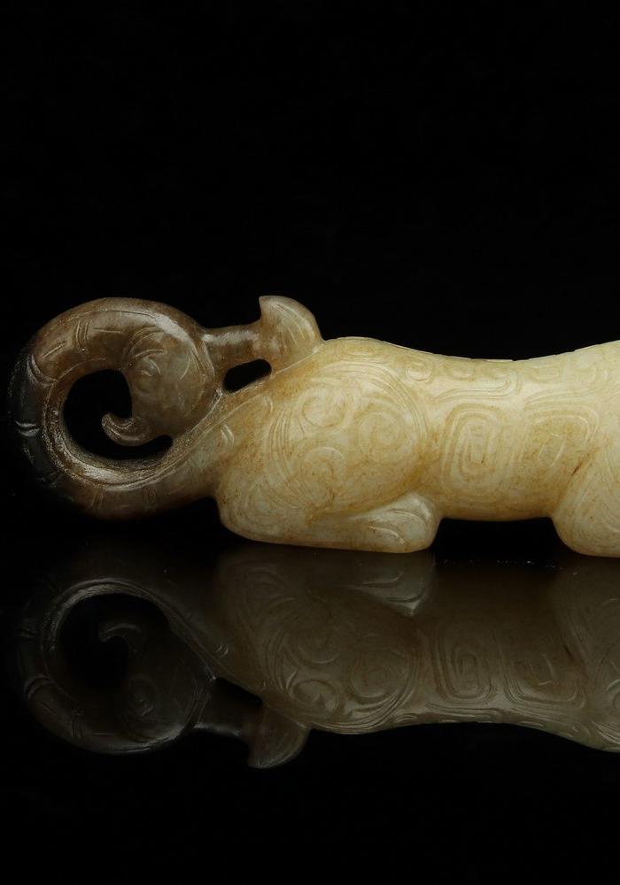 * 老和田玉瑞兽玉虎把件