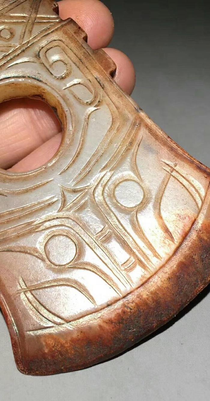 精品和田玉,西周玉斧