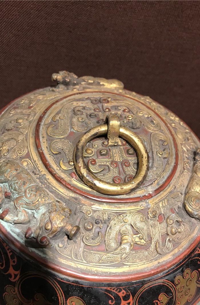 战汉漆器鎏金双耳酒壶