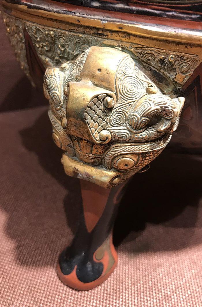 战汉漆器鎏金双耳酒壶