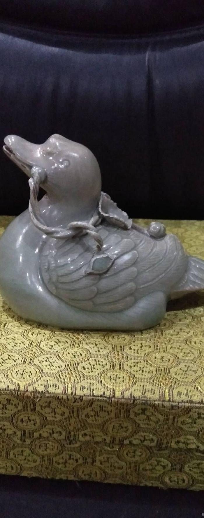 耀州窑青瓷鸭型壶