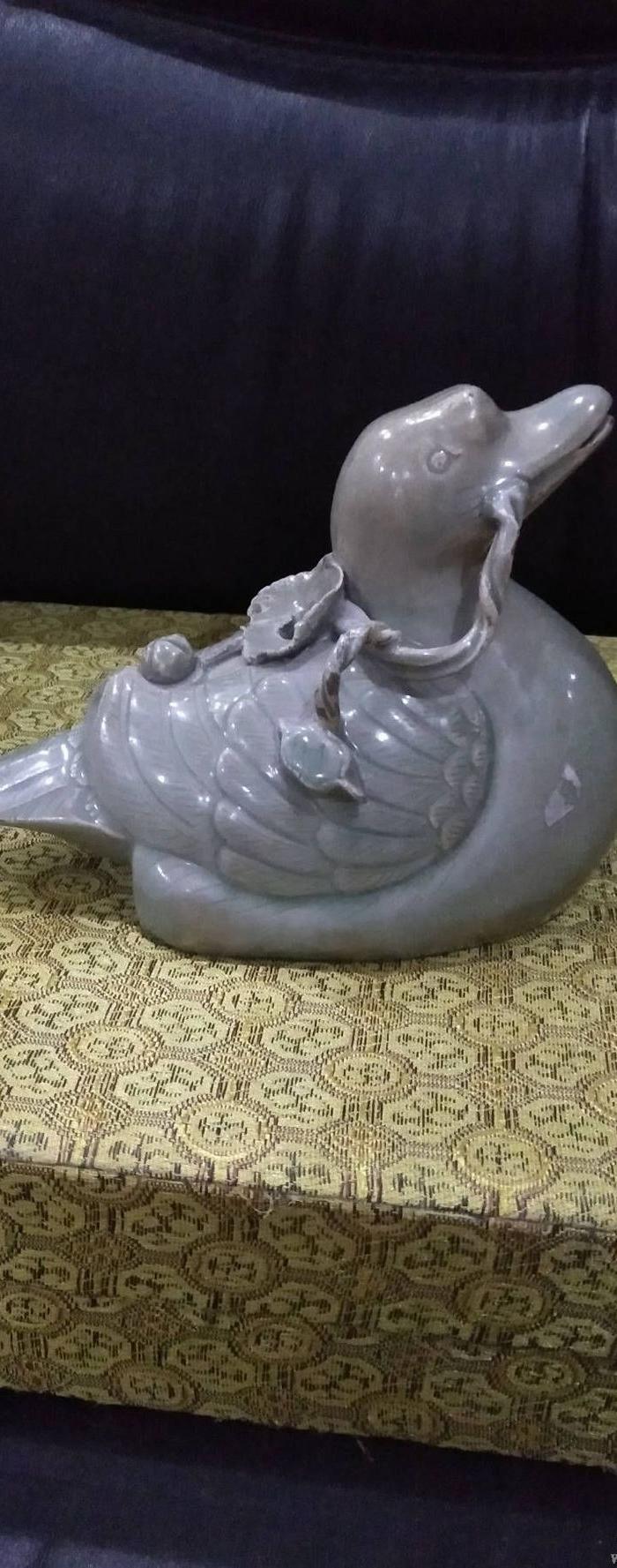 耀州窑青瓷鸭型壶