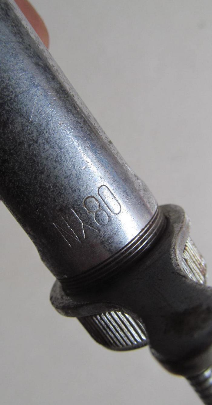 七八十年代兽用铜壳注射器,可以使用