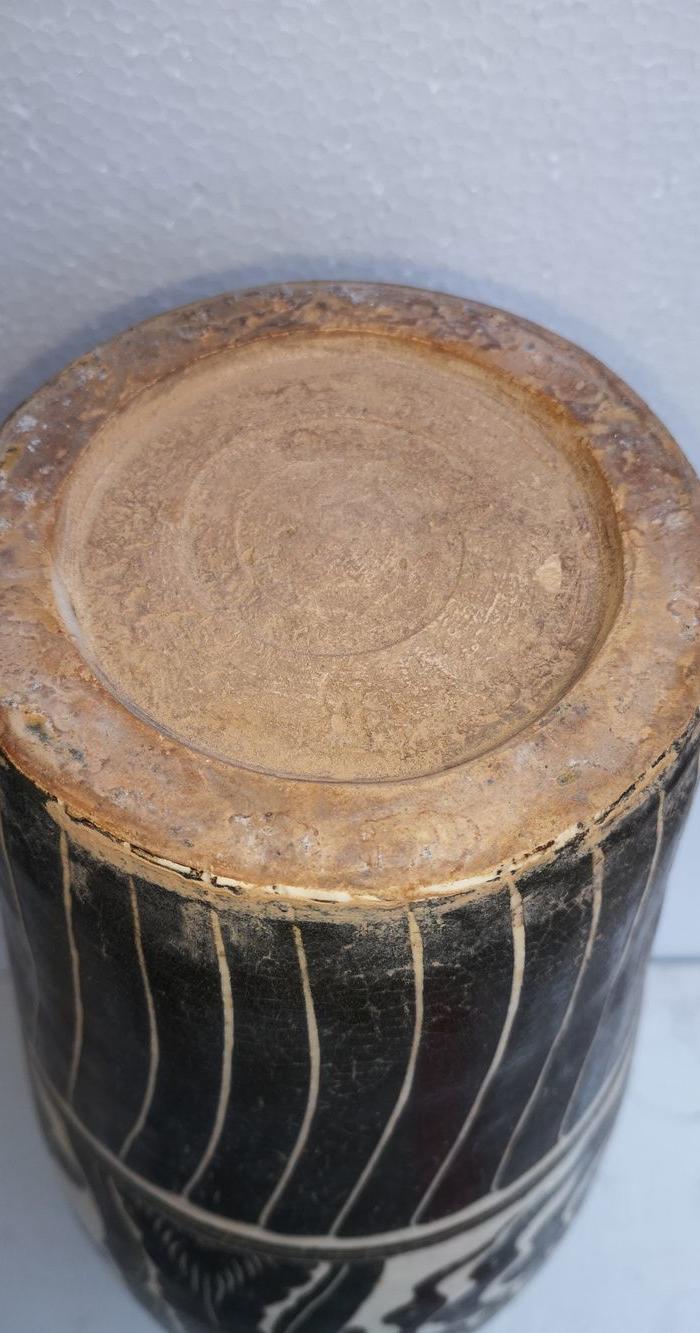 磁州窑提花龙纹梅瓶