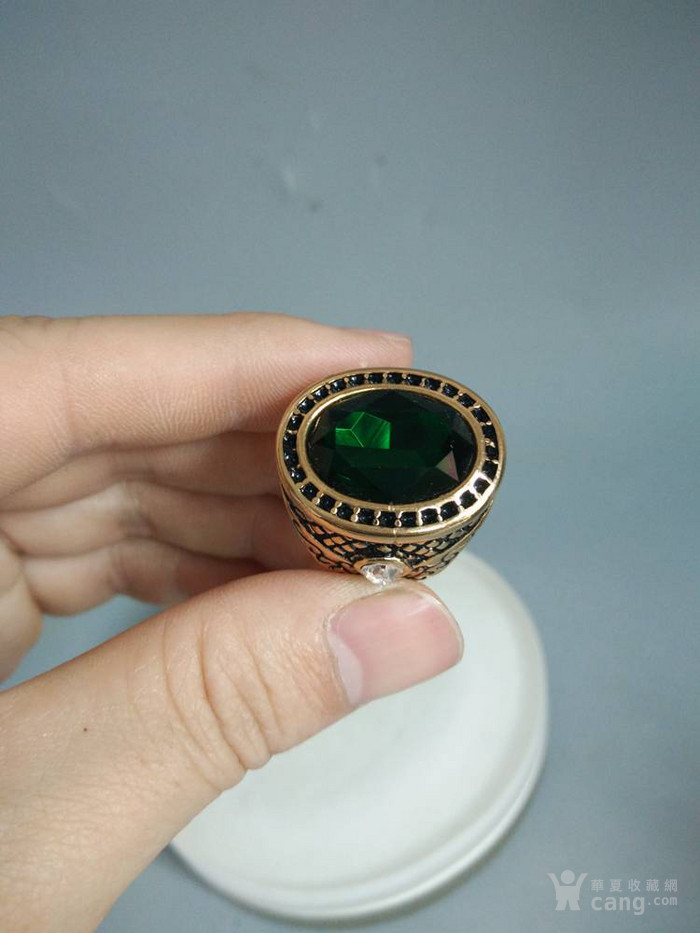 天然绿宝石老凤祥18k戒指