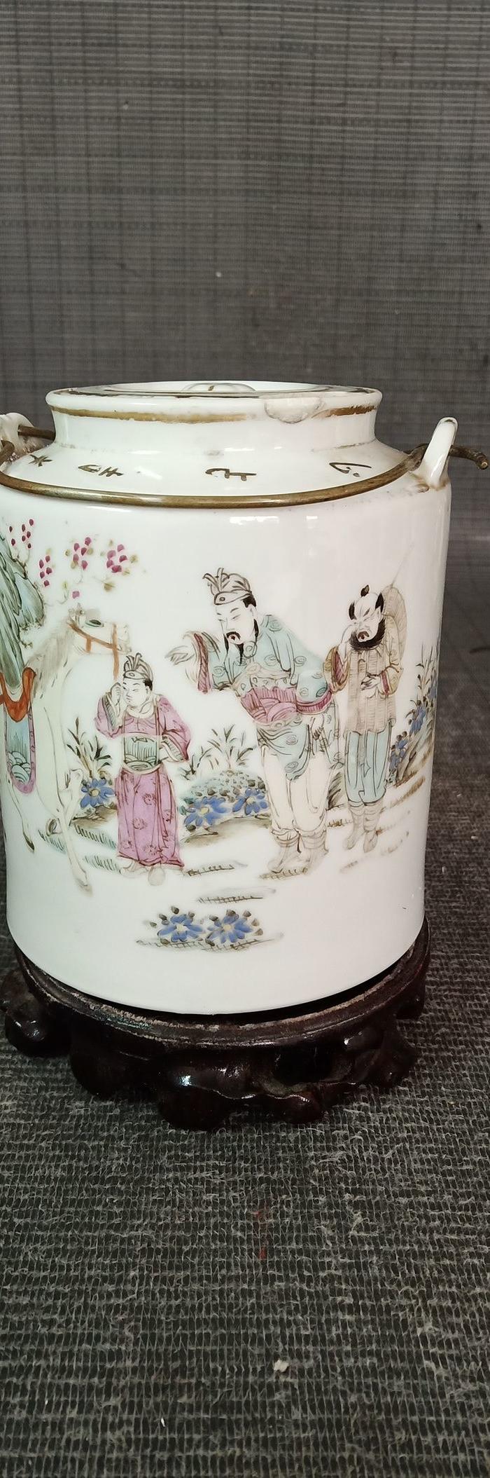 大名家范子楠人物筒壶