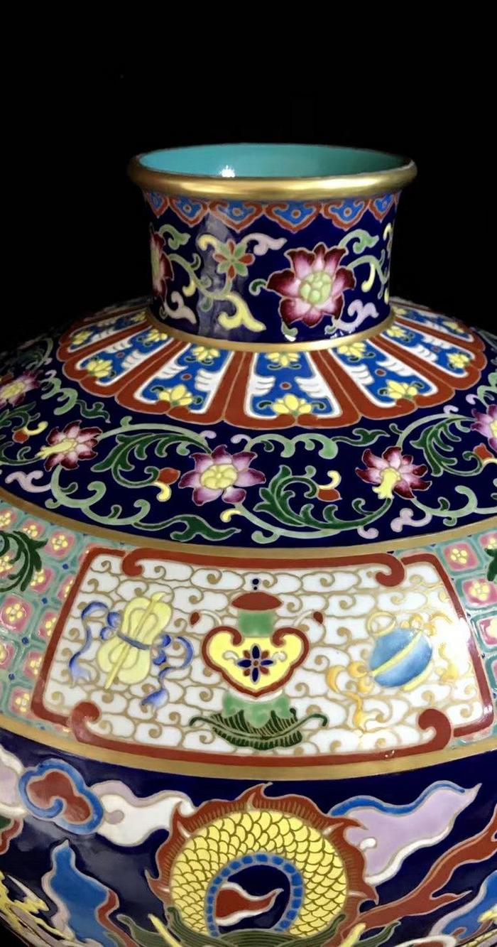 本金珐琅彩霁蓝釉描金五龙纹大梅瓶