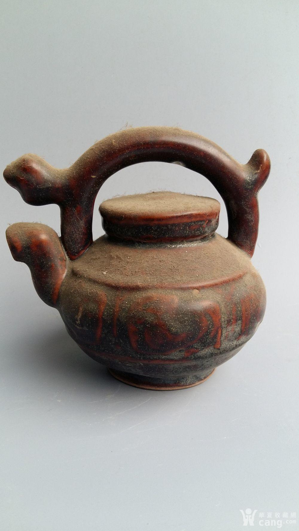 清代的倒流壶一个