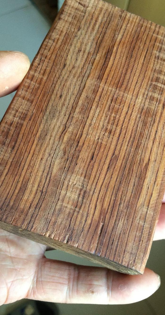 12.7厘米长黄花梨木